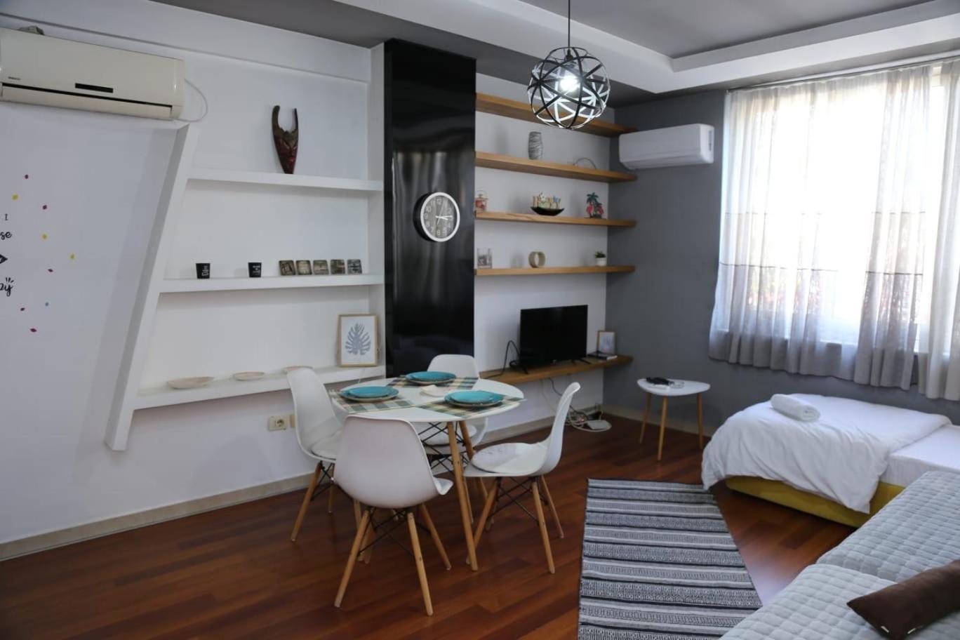 Ergi'S Host Apartment ティラナ エクステリア 写真