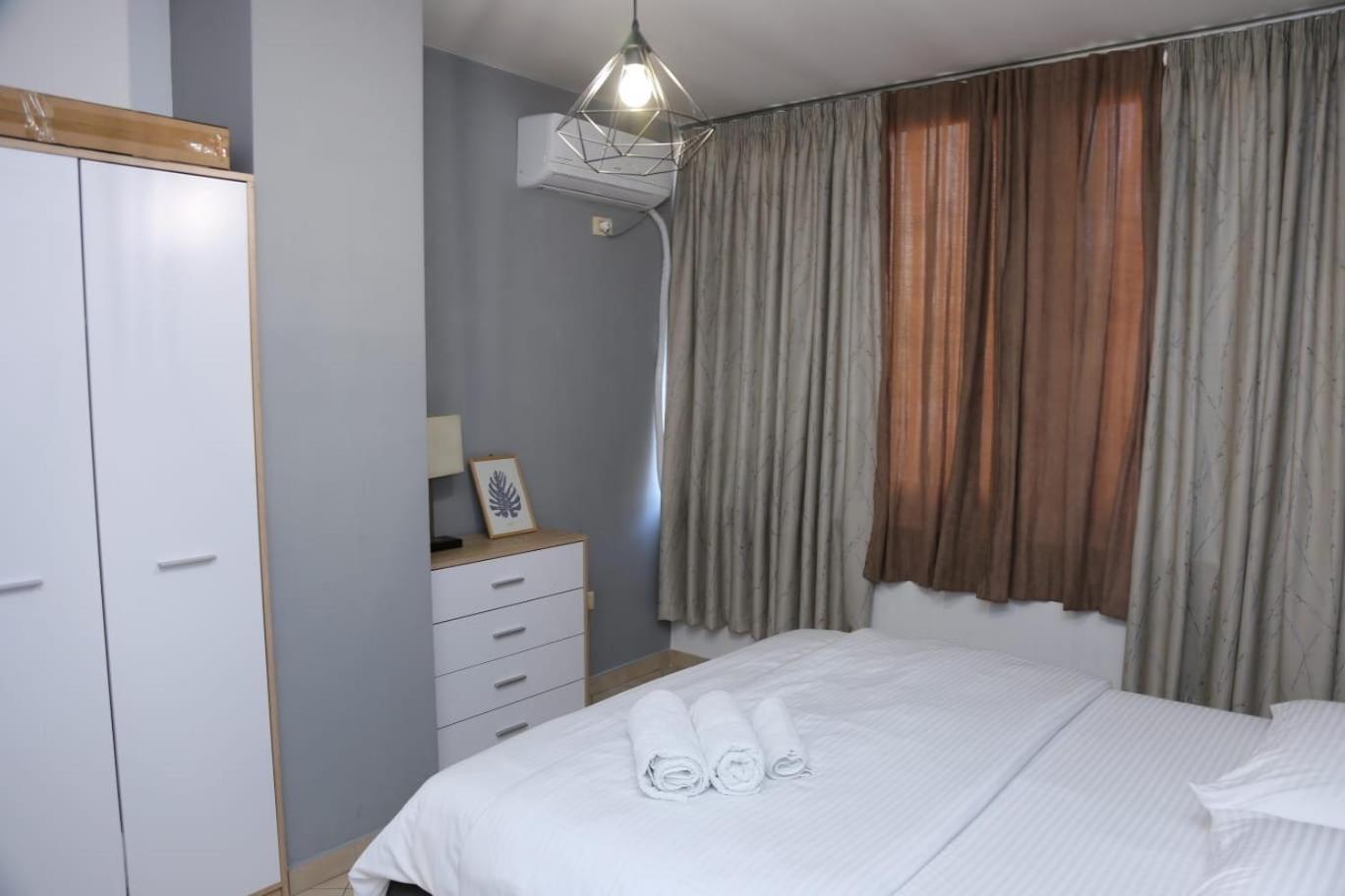 Ergi'S Host Apartment ティラナ エクステリア 写真